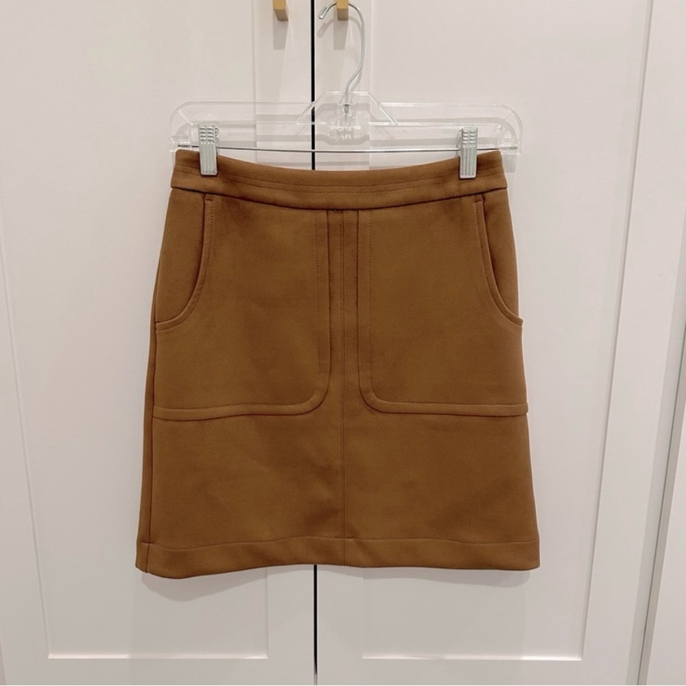 NWT LOFT Faux Stretch Suede Camel Skirt, sz 6p - Picture 2 of 5